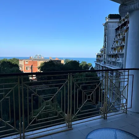 с видом на море в аркадии Apartament